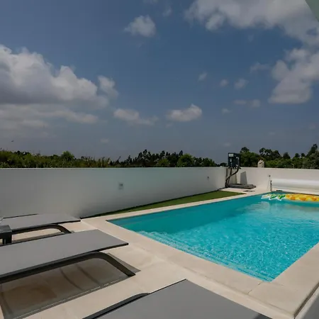 Caldara, Private Pool, Outdoor Kitchen, Airco & Pellet Heater - Near & Town Вилла Coto (Leiria)