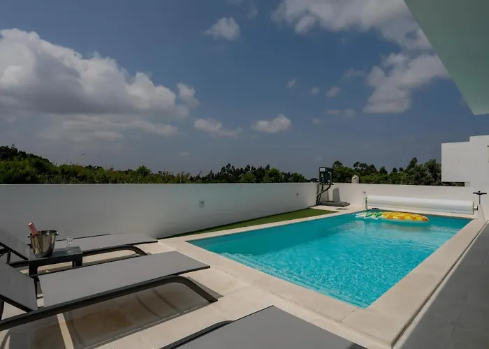 Caldara, Private Pool, Outdoor Kitchen, Airco & Pellet Heater - Near & Town Вилла Coto (Leiria)